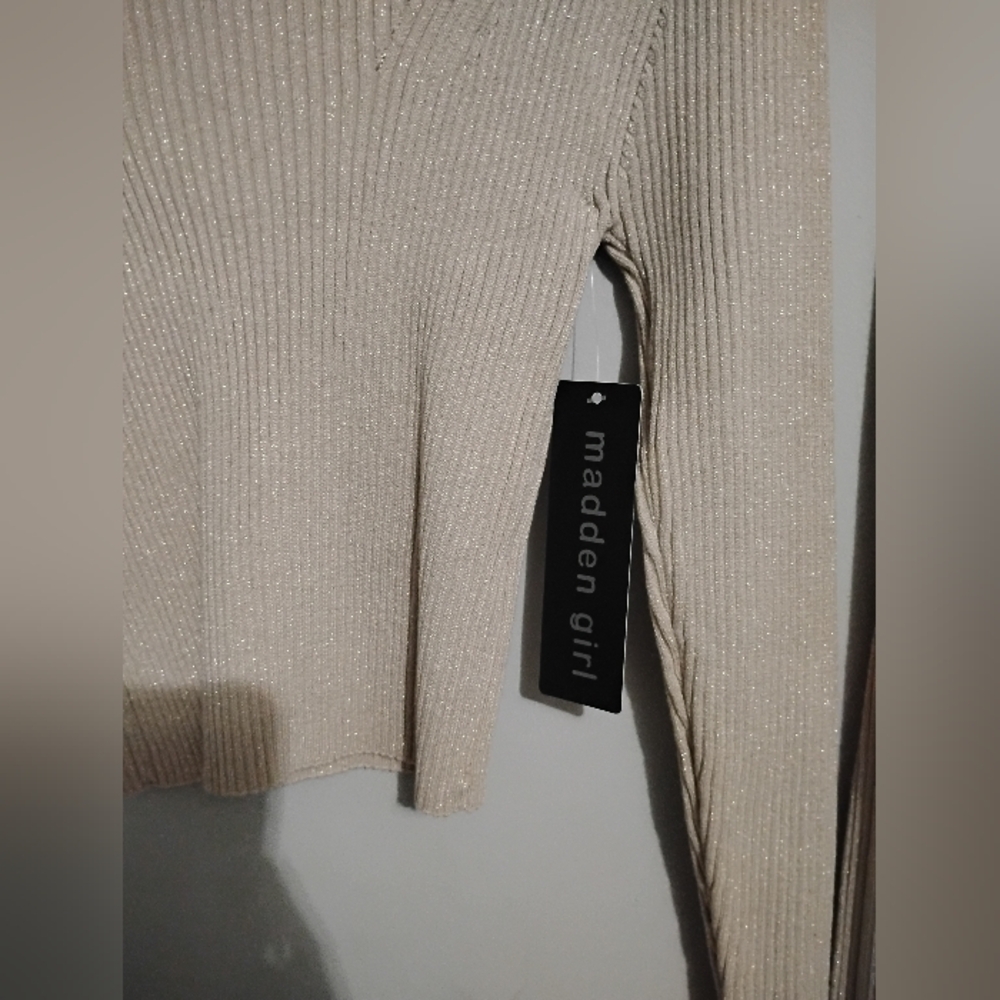 Size Small & Large Matching Sweaters - Picture 2 of 6
